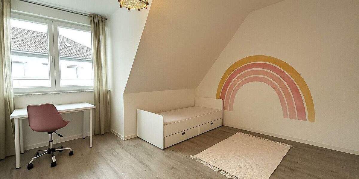 Etagenwohnung Velbert Mitte - 3 Zimmer, 131 m&sup2;, 359.000&euro; | Angebot:25689209