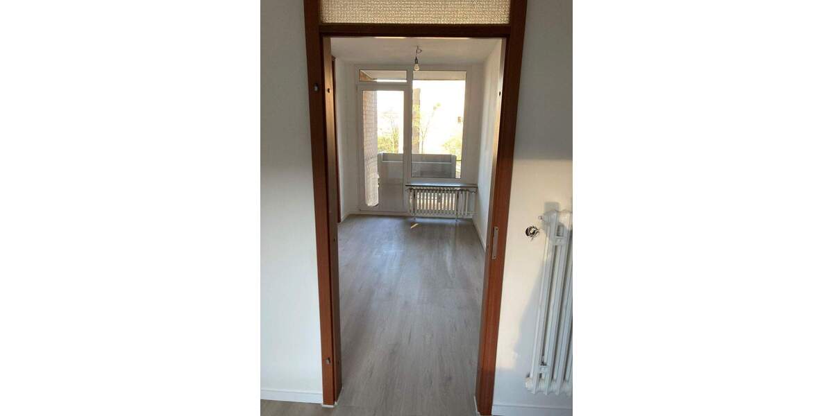 Etagenwohnung Köln Seeberg - 4 Zimmer, 80 m&sup2;, 832&euro; | Angebot:25801105