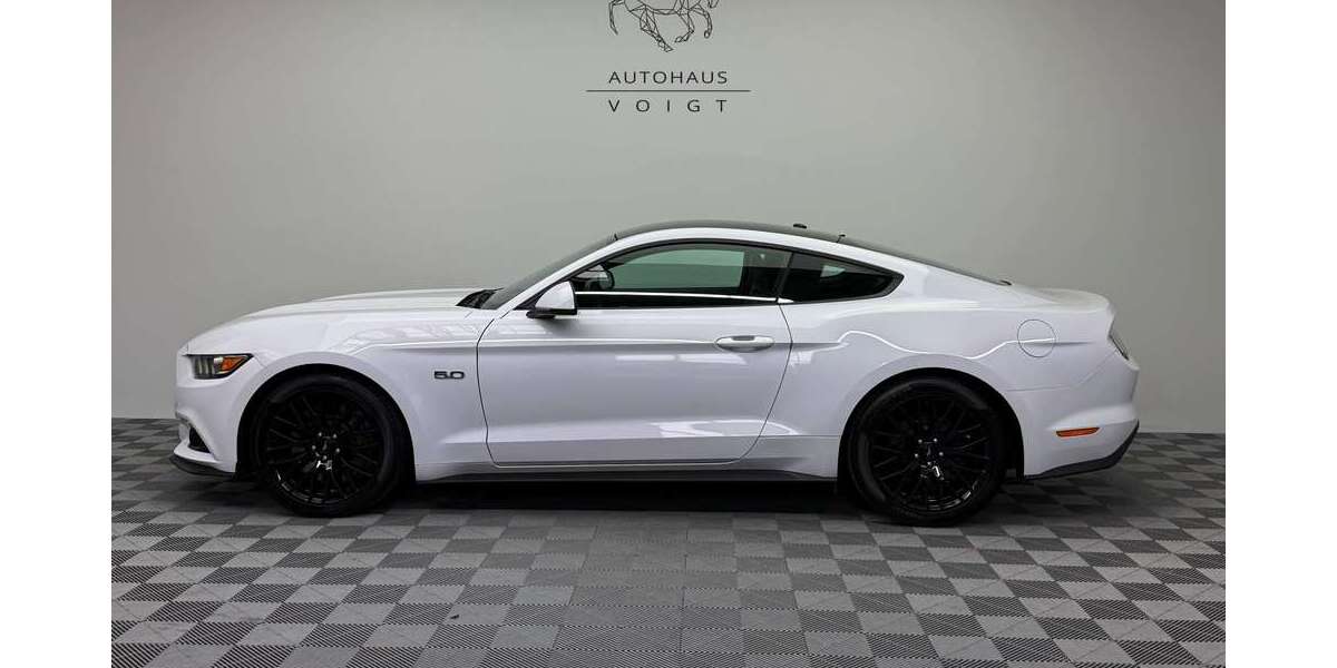 Ford Mustang 42.300 km 35.500 € Radevormwald 42477