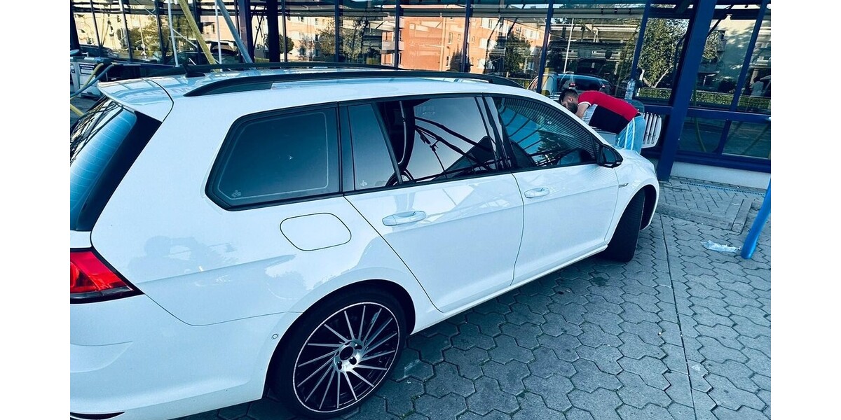 VW Golf R Variant 238.000 km 9.000 € Köln 50667