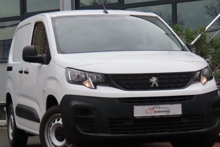Peugeot Partner 99.565 km 10.900 &euro; Neuss 41469