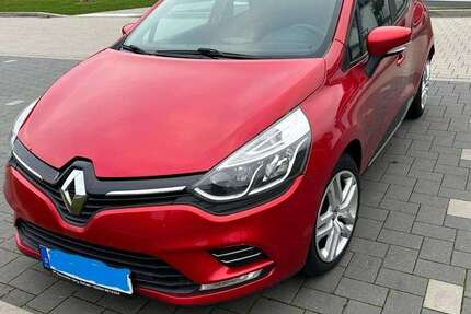 Renault Clio 160.000 km 6.390 € Köln 51105