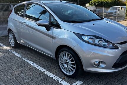 Ford Fiesta 143.000 km 4.000 € Wülfrath 42489