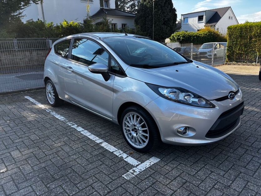 Ford Fiesta 143.000 km 4.000 € Wülfrath 42489