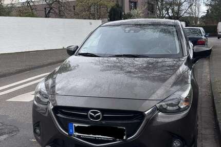 Mazda 2 179.000 km 6.800 &euro; Düsseldorf, Stadt 40229