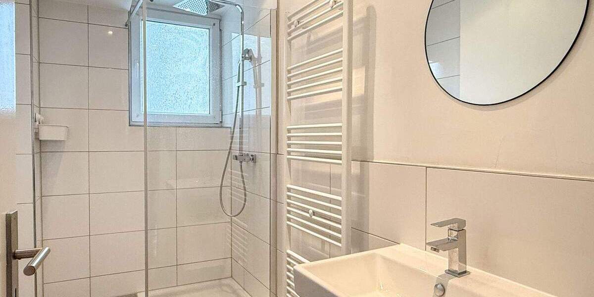 Etagenwohnung Düsseldorf Carlstadt - 3 Zimmer, 90 m&sup2;, 695.000&euro; | Angebot:24758127