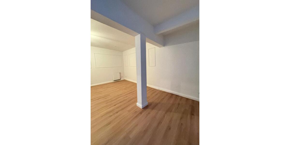 Erdgeschoßwohnung Wuppertal Arrenberg - 3 Zimmer, 101 m&sup2;, 875&euro; | Angebot:24643835
