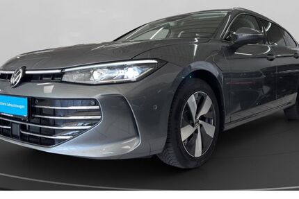 VW Passat 11.950 km 42.480 &euro; Köln 50968