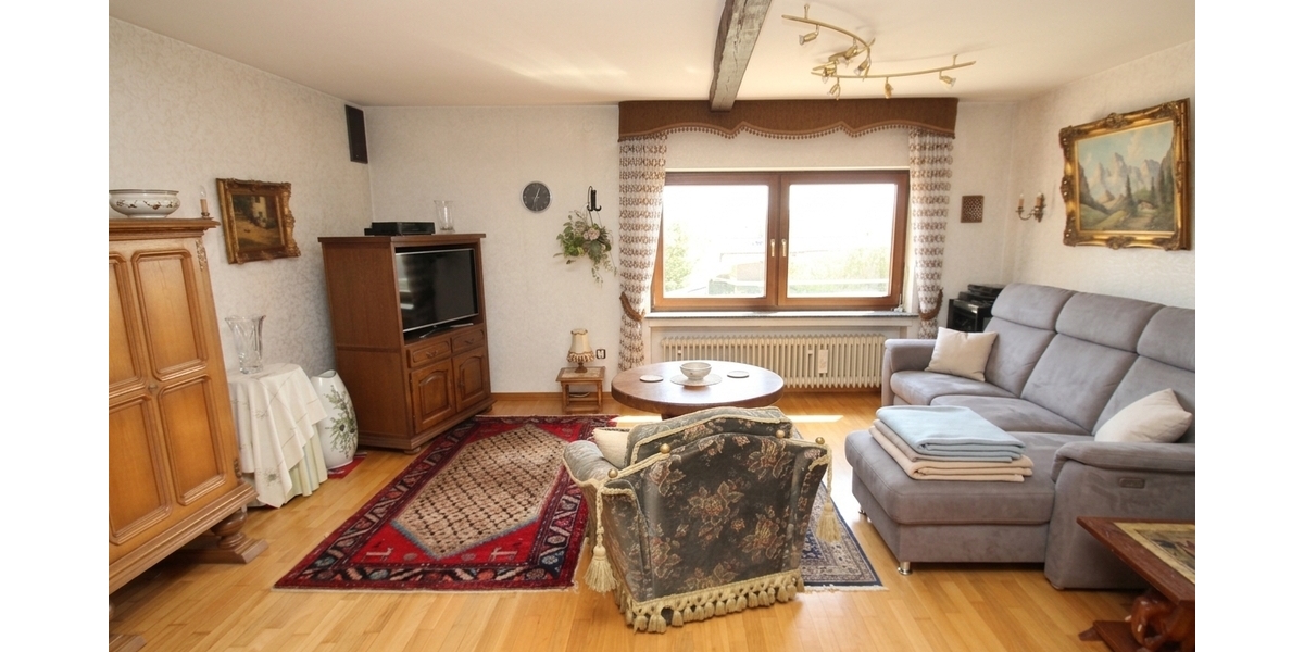 Mit 3D-Rundgang: Ihr neues Zuhause in Reusrath - Einfamilienhaus mit Potenzial und großem Grundstück - Einfamilienhaus Langenfeld | Angebot:26985260