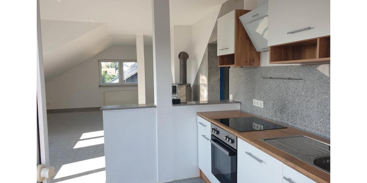 Dachgeschoßwohnung Langenfeld (Rheinland) - 3 Zimmer, 85 m&sup2;, 289.000&euro; | Angebot:26095167