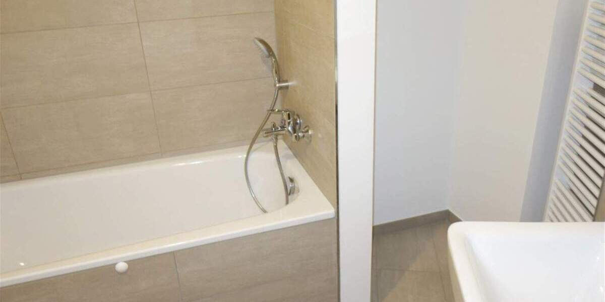 Etagenwohnung Düsseldorf Flingern Nord - 3 Zimmer, 108 m&sup2;, 1.739&euro; | Angebot:25156419