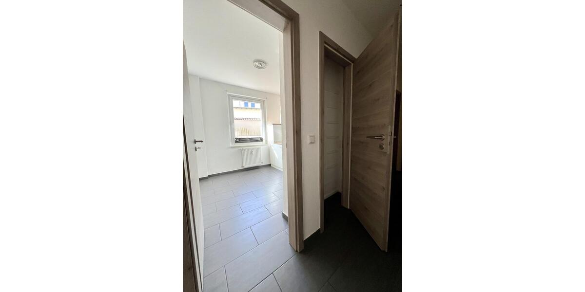 Erdgeschoßwohnung Wuppertal Elberfeld - 1 Zimmer, 30 m&sup2;, 330&euro; | Angebot:25903383