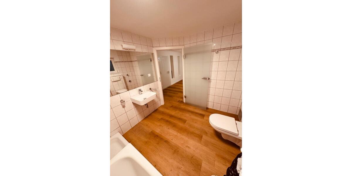 Etagenwohnung Bergisch Gladbach Paffrath - 2 Zimmer, 62 m&sup2;, 196.000&euro; | Angebot:24848101