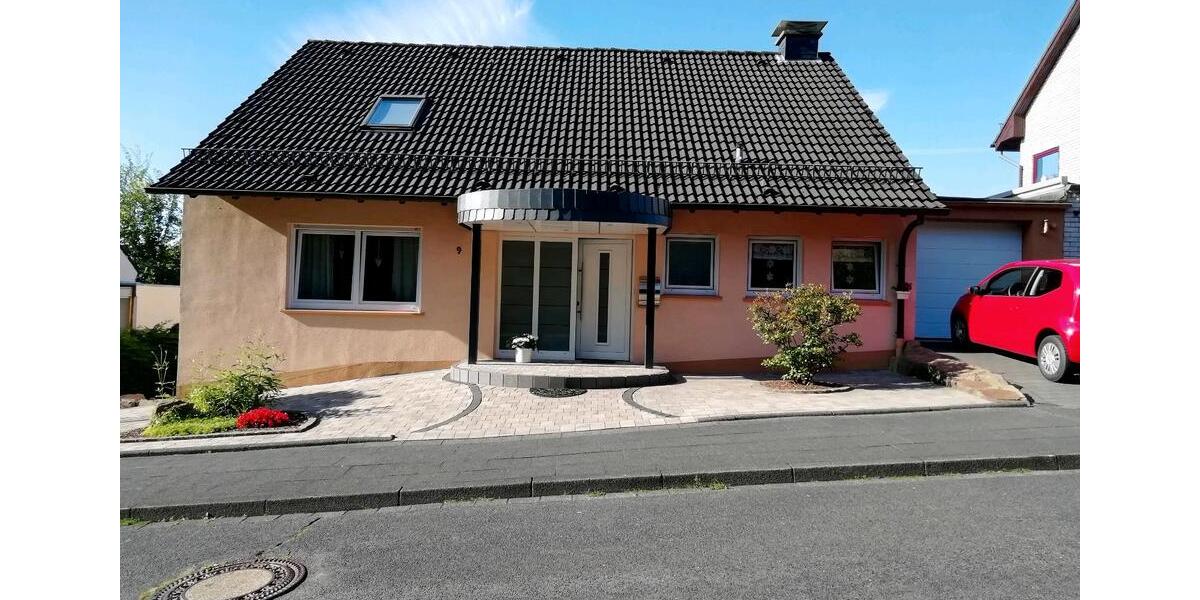 Einfamilienhaus Radevormwald - 7 Zimmer, 135 m&sup2;, 399.000&euro; | Angebot:26505735