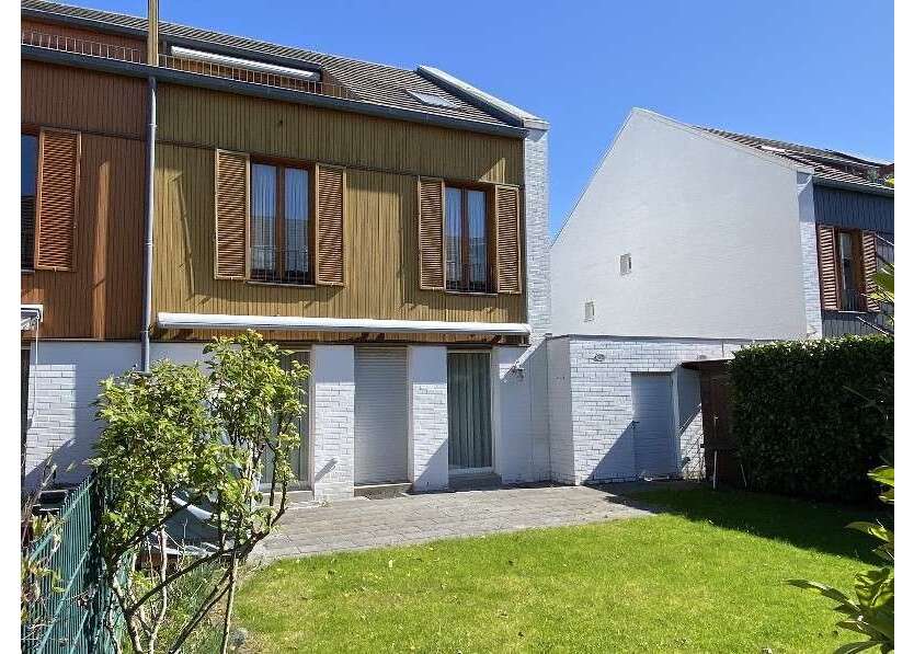 Haus zum Kaufen in Neuss 655.000 € 155 m²