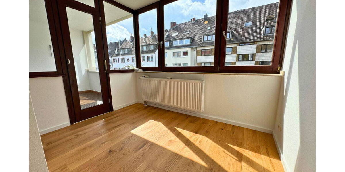 Etagenwohnung Köln Niehl - 3 Zimmer, 78 m&sup2;, 425.000&euro; | Angebot:25992815