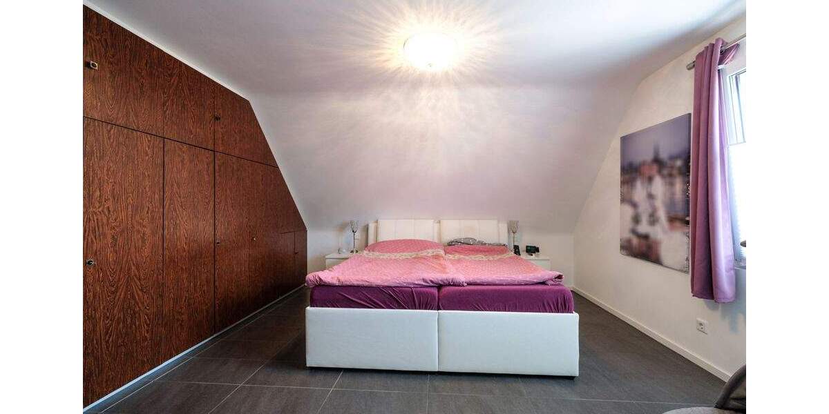 Doppelhaushälfte Langenfeld Richrath - 4 Zimmer, 128 m&sup2;, 699.000&euro; | Angebot:23254437