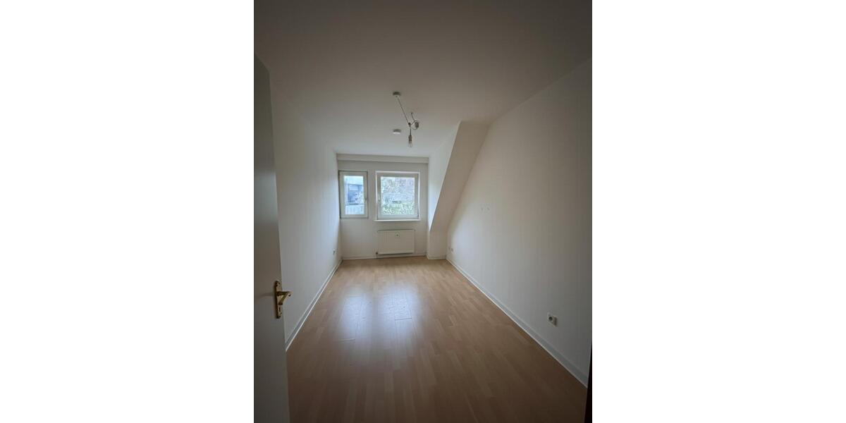 Dachgeschoßwohnung Wuppertal Gemarkung Langerfeld - 3 Zimmer, 67 m&sup2;, 133.900&euro; | Angebot:24804926