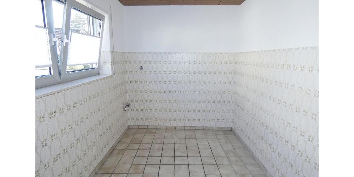 Etagenwohnung Leverkusen Bergisch Neukirchen - 2 Zimmer, 75 m&sup2;, 750&euro; | Angebot:25932124