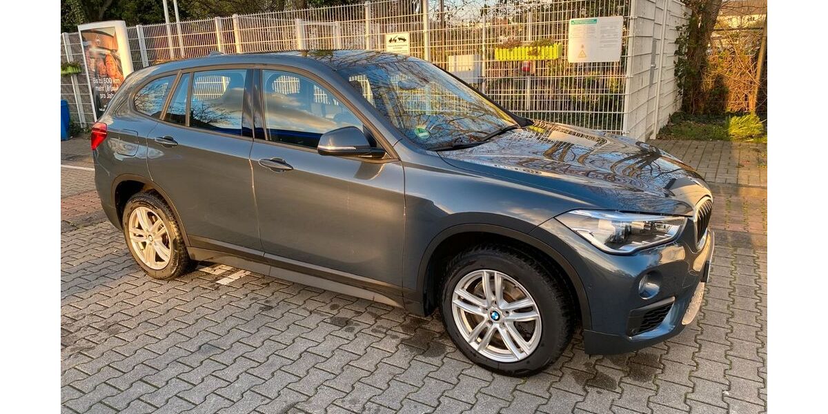 BMW X1 49.000 km 20.500 &euro; Düsseldorf 40225