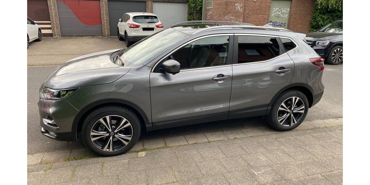 Nissan Qashqai 18.000 km 18.950 &euro; Neuss 41472