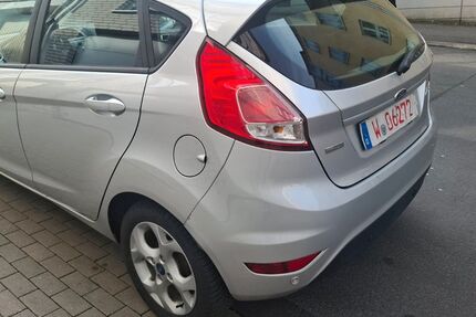 Ford Fiesta 199.900 km 2.990 &euro; wuppertal 42277