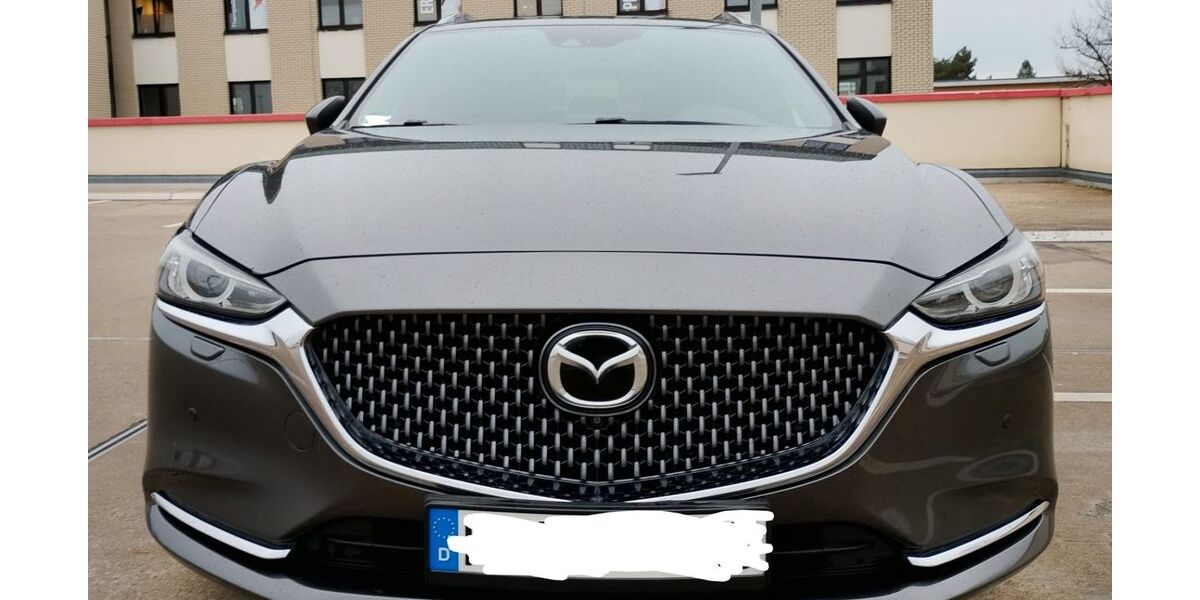 Mazda 6 140.000 km 21.999 &euro; Köln 51105