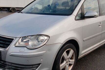 VW Touran 312.445 km 1.599 &euro; köln 51149