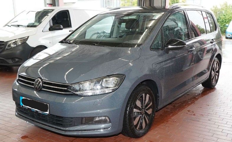 VW Touran 14.300 km 34.980 € Essen 45307