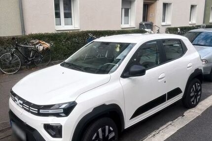 Dacia Spring 2.950 km 17.000 &euro; Köln 50937