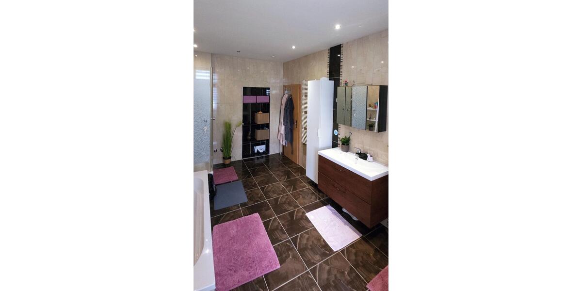 Etagenwohnung Wuppertal Gemarkung Langerfeld - 4 Zimmer, 108 m&sup2;, 175.000&euro; | Angebot:23760889