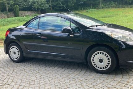 Peugeot 207 102.000 km 1.900 € Hilden 40723