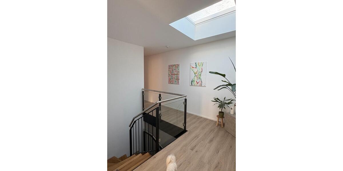 Terrassenwohnung Düsseldorf Lörick - 4 Zimmer, 122 m&sup2;, 1.800&euro; | Angebot:25646307