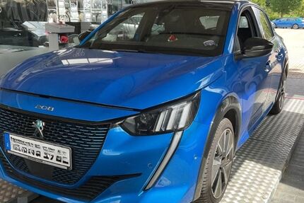 Peugeot 208 51.470 km 15.450 € Hilden 40721