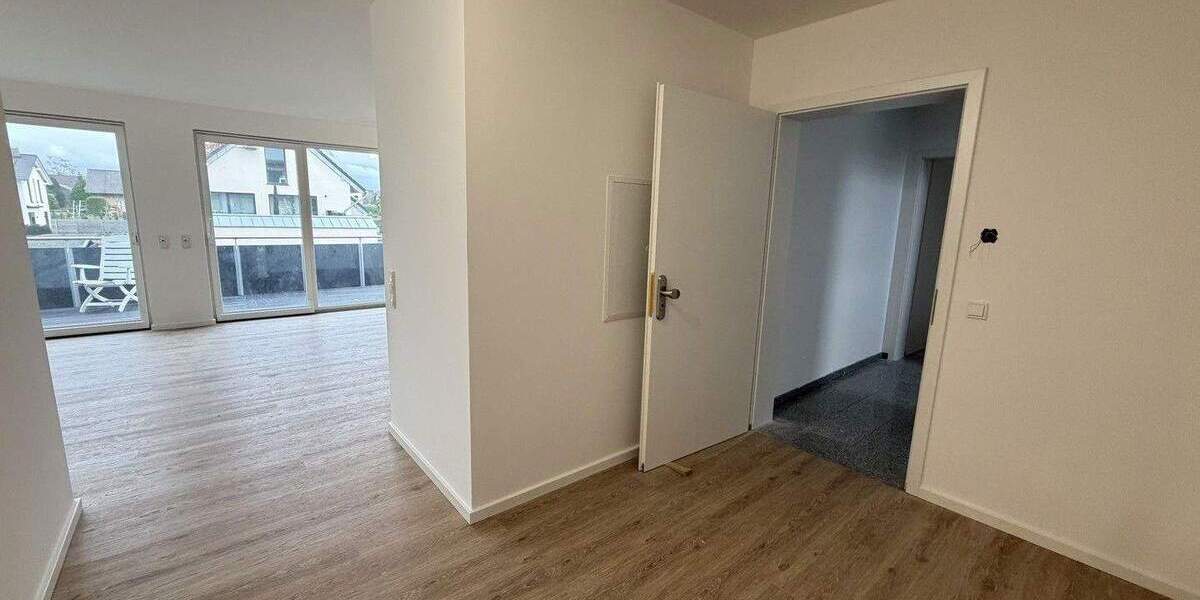 Terrassenwohnung Köln Höhenberg - 3 Zimmer, 100 m&sup2;, 1.590&euro; | Angebot:25784558