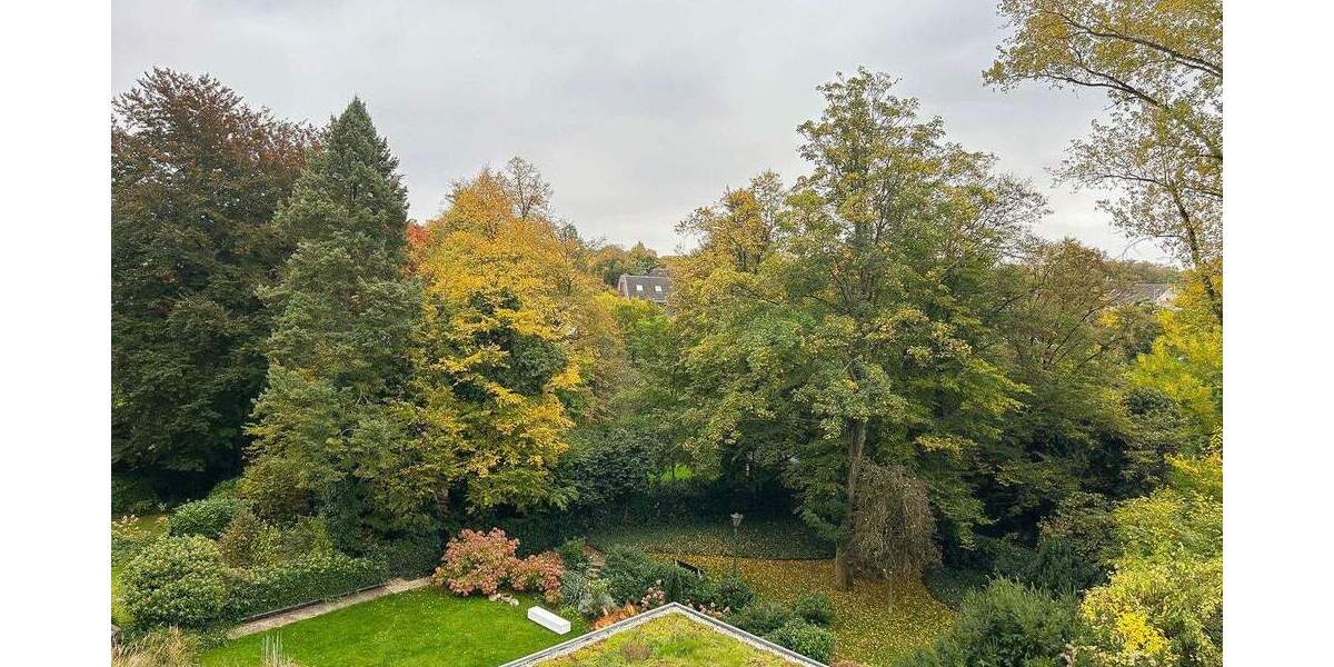 Etagenwohnung Düsseldorf Düsseltal - 3 Zimmer, 121 m&sup2;, 1.940&euro; | Angebot:24762409