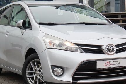 Toyota Verso 173.314 km 8.900 &euro; Neuss 41469