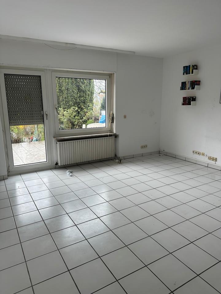 Einfamilienhaus in Frankfurt-Harheim, Garten, Garage - BEFRISTET zimmer