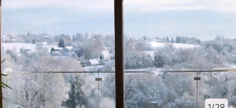 3-Zimmer-Penthouse - Haus im Haus EBK ruhig u. zentral gelegen zimmer