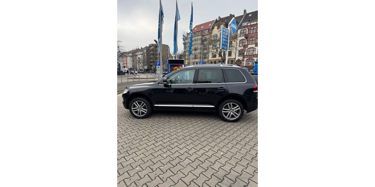 VW Touareg 277.000 km 7.700 &euro; Köln 51063