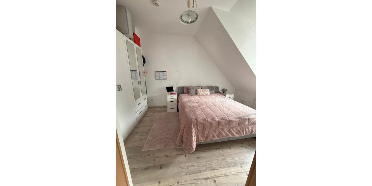 Dachgeschoßwohnung Solingen Höhscheid - 2 Zimmer, 62 m&sup2;, 308.000&euro; | Angebot:27621765