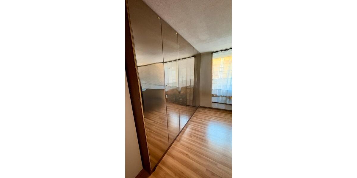 Etagenwohnung Solingen Aufderhöhe - 2 Zimmer, 79 m&sup2;, 890&euro; | Angebot:25903094