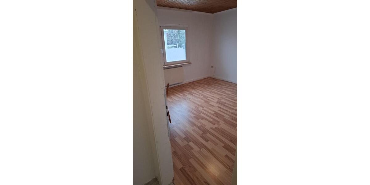 Etagenwohnung Solingen Ohligs - 2 Zimmer, 58 m&sup2;, 670&euro; | Angebot:24469124
