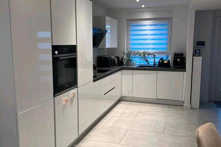 Haus Wuppertal Gemarkung Ronsdorf - 4 Zimmer, 90 m&sup2;, 385.000&euro; | Angebot:27285231