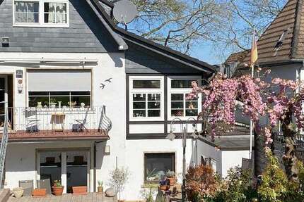 Haus zum Kaufen in Essen 749.000 € 215 m² 6 zimmer