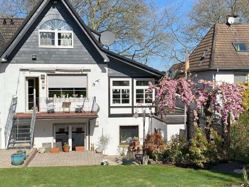 Haus zum Kaufen in Essen 749.000 € 215 m² 6 zimmer