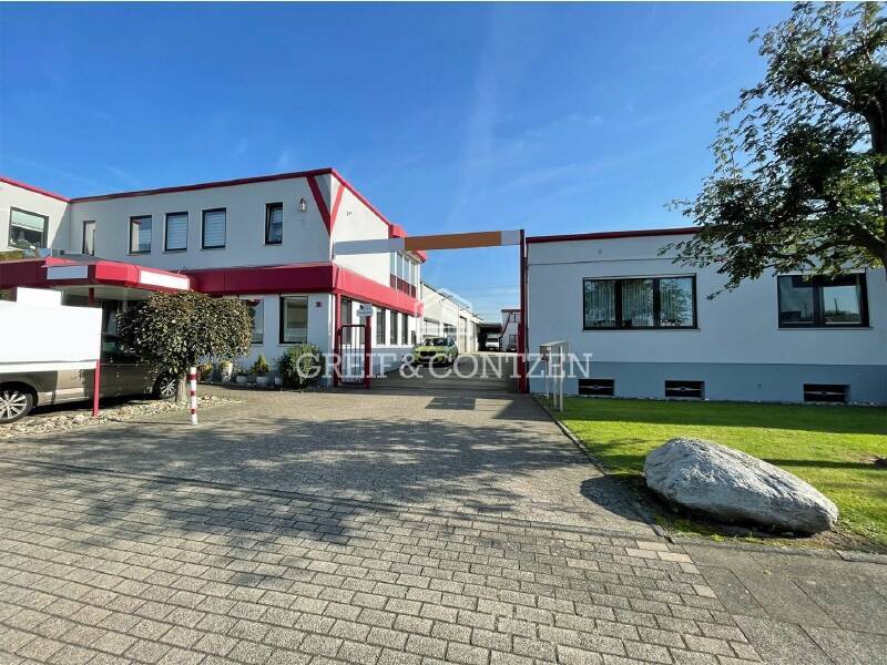 Lagerhalle und Freifläche im Kölner Norden | Greif & Contzen