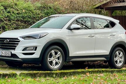 Hyundai TUCSON 117.000 km 17.000 € Hattingen 45529