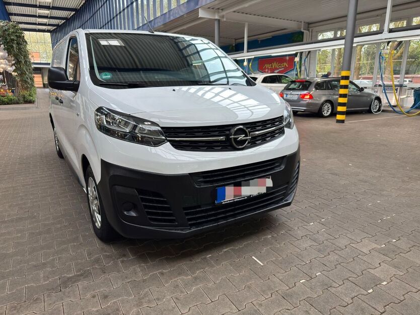 Opel Vivaro 27.000 km 18.500 € köln 50739