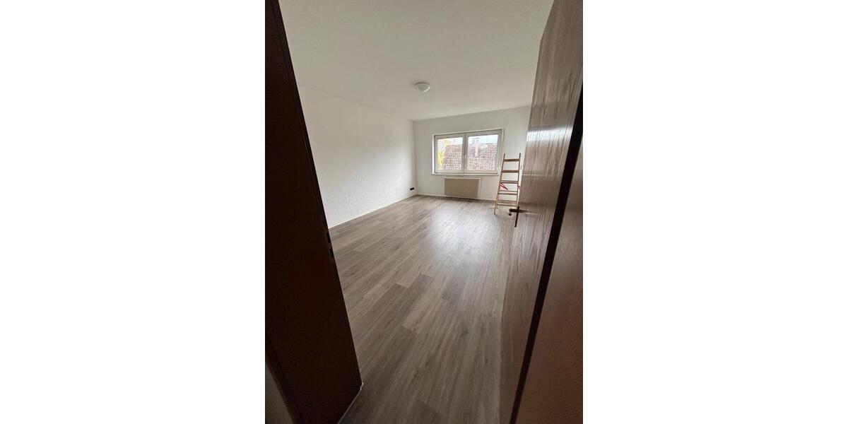 Etagenwohnung Langenfeld (Rheinland) - 3 Zimmer, 66 m&sup2;, 1.100&euro; | Angebot:26031704